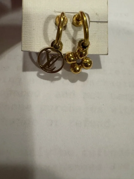 Authentic LV Louis Vuitton Blooming Earrings m64859 - Picture 1 of 11